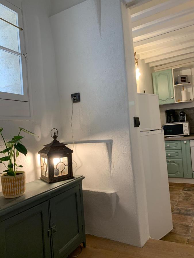 Appartement De Charme Dans Le Coeur Historique D'อูเซส ภายนอก รูปภาพ