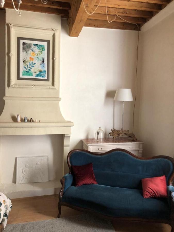 Appartement De Charme Dans Le Coeur Historique D'อูเซส ภายนอก รูปภาพ